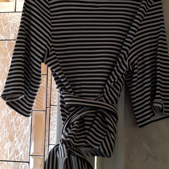 Top - Picture 3 of 5